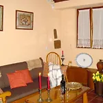 Дом отдыха Welcoming House With Pool In San Cristobal, 70 M²