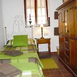 Welcoming House With Pool In San Cristobal, 70 M² * Сан-Кристобаль-де-Ла-Лагуна