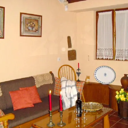 Holiday home House With Pool: San Cristobal Retreat
